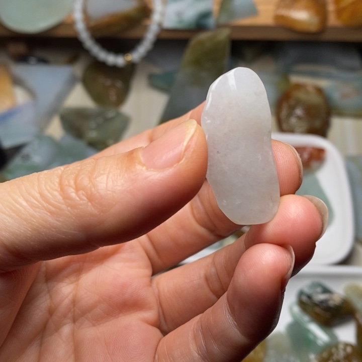 翡翠未镶嵌颈饰天然