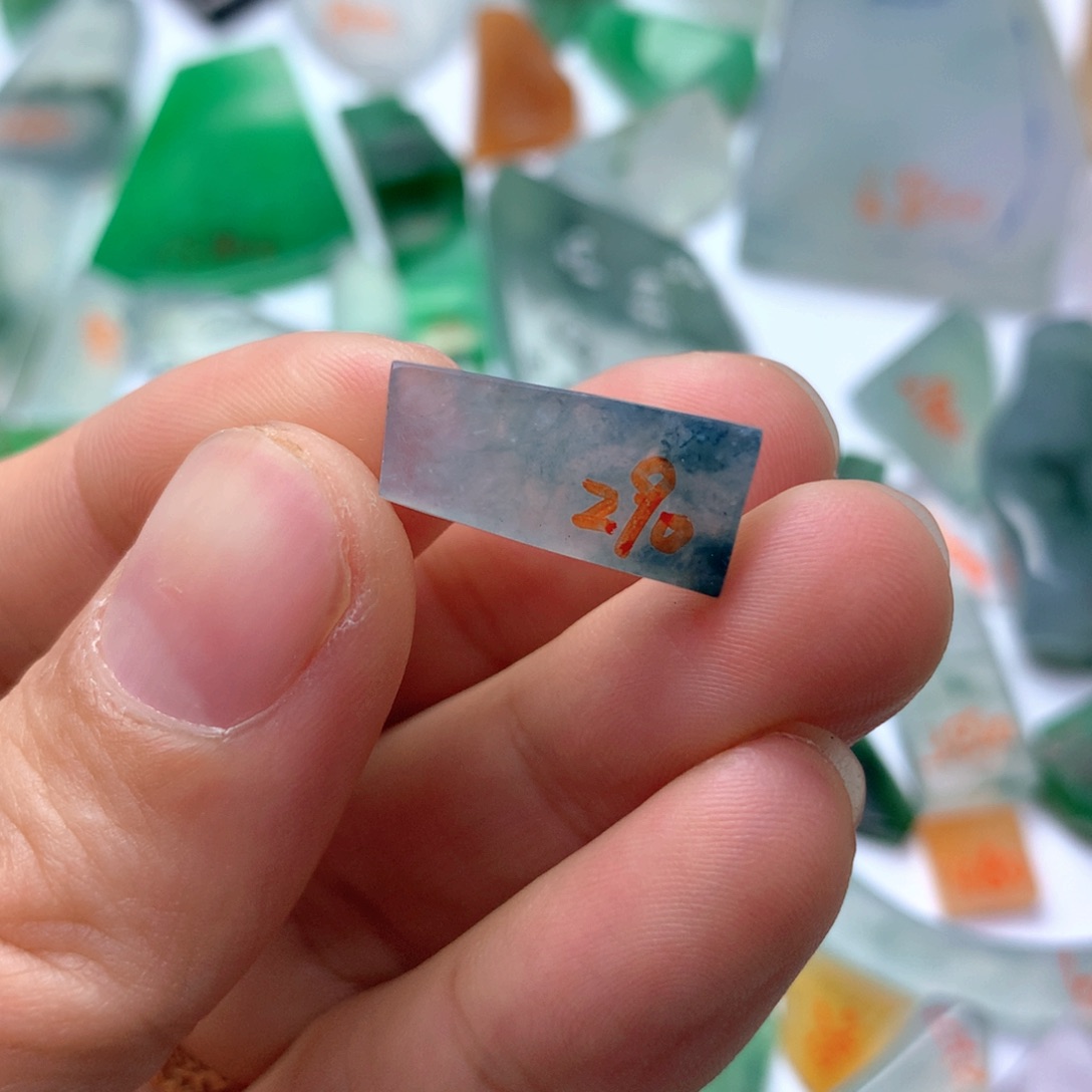 定制翡翠未镶嵌天然缅甸翡翠吊坠挂件