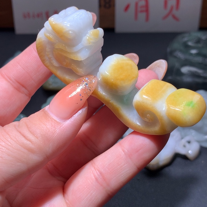 翡翠未镶嵌颈饰保真天然A货翡翠