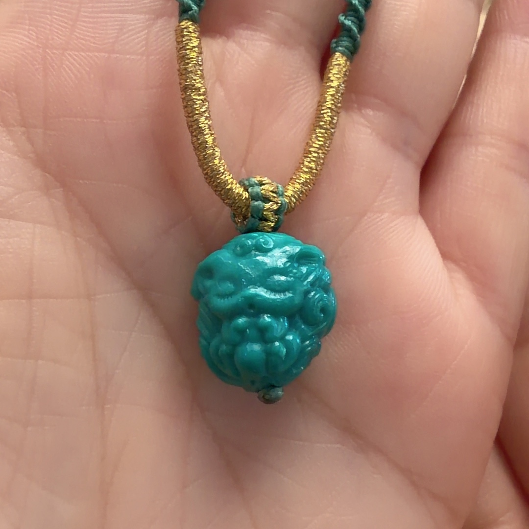 绿松石未镶嵌颈饰