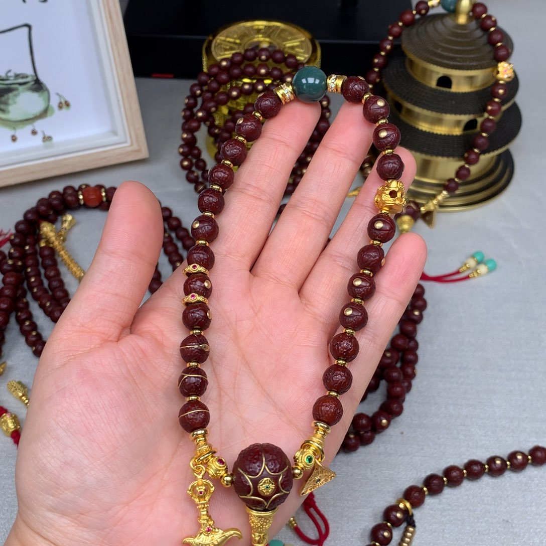 凤眼菩提吊坠8.5满配 手持