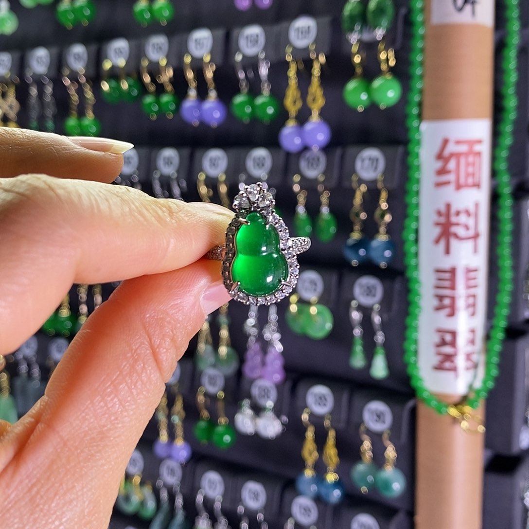 银S925镶嵌翡翠耳饰戒指