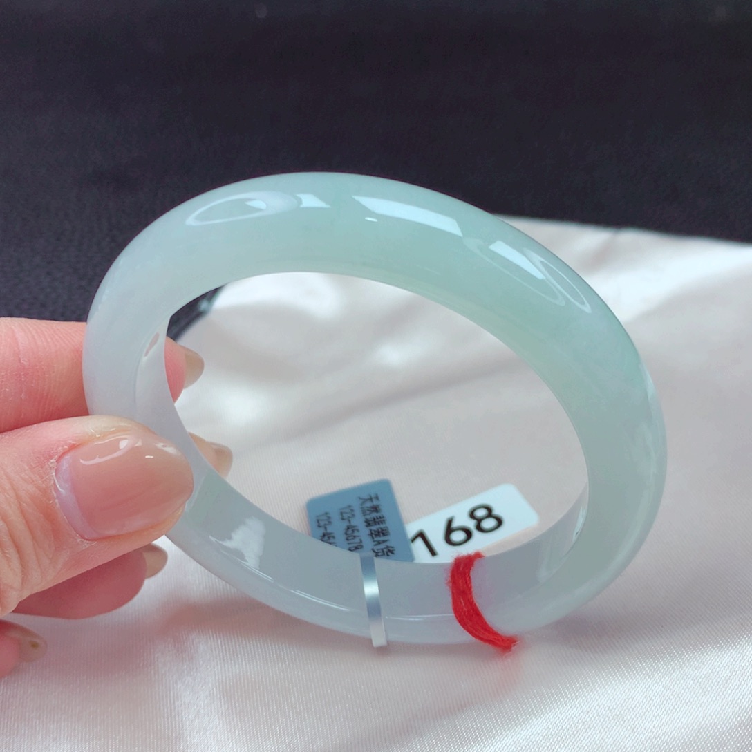 翡翠手镯未镶嵌手镯88