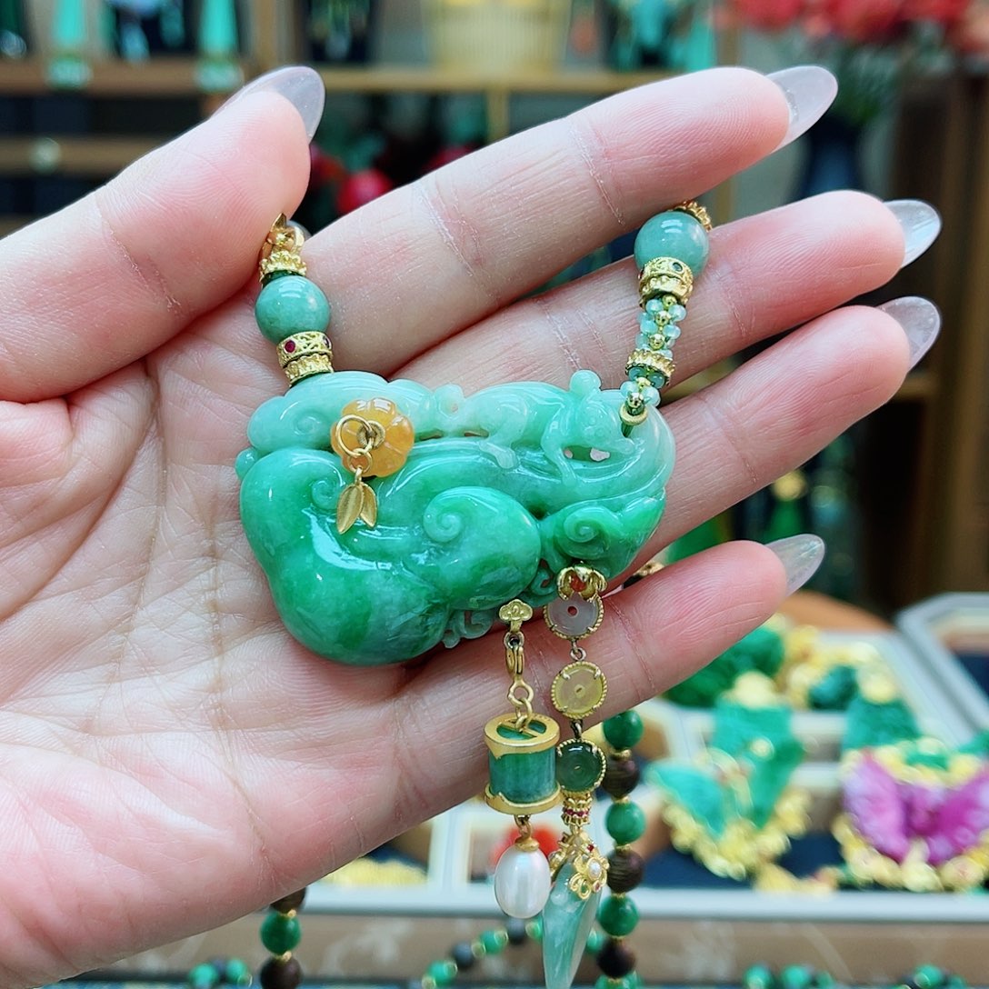 颈饰合金翡翠48小时鉴赏期