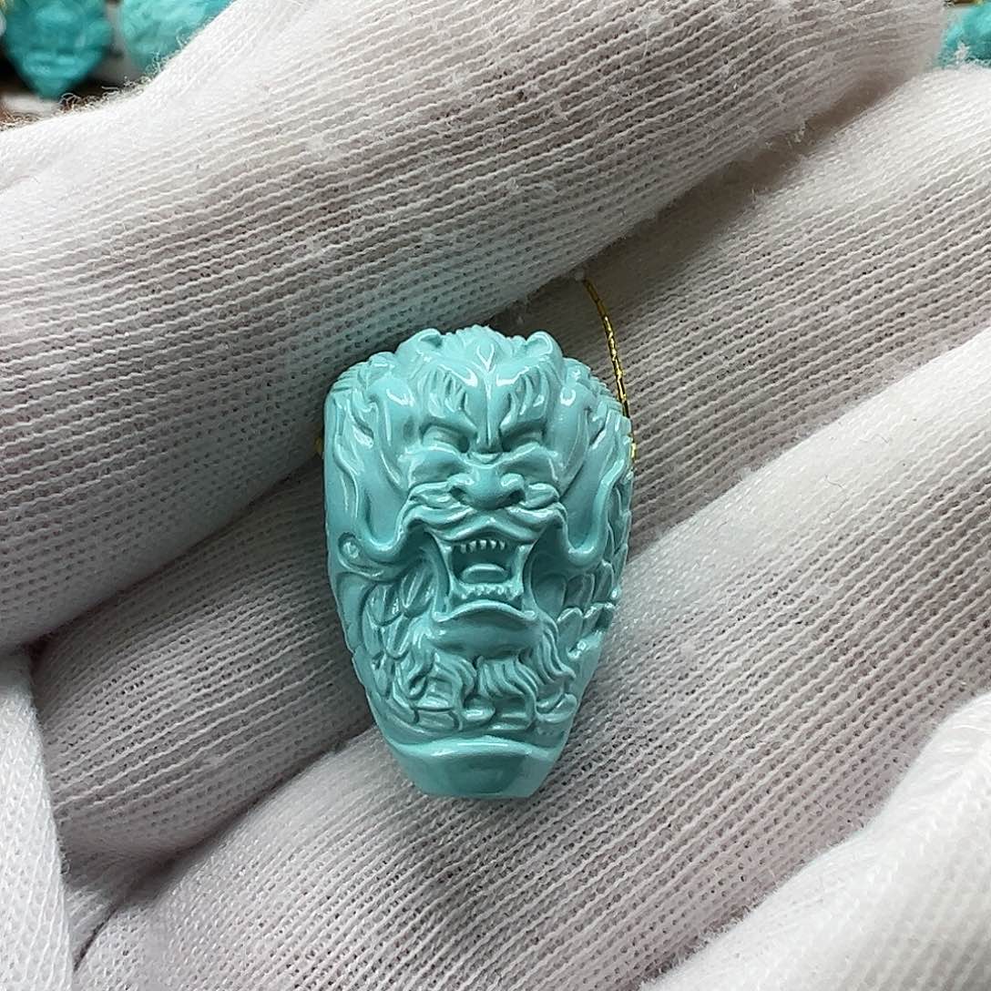 绿松石配饰未镶嵌