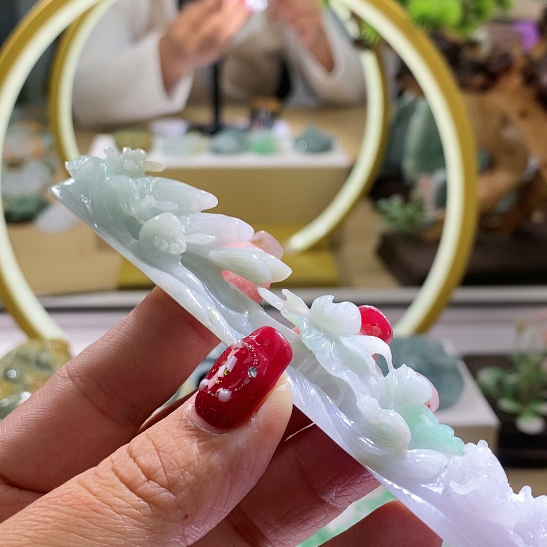 【闪购商品】翡翠颈饰未镶嵌鱼