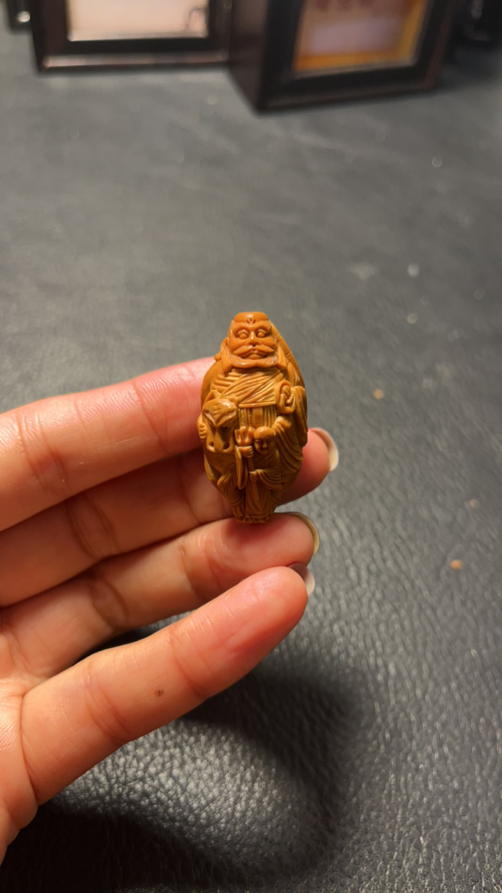 橄榄核单子作品 伏虎羅漢