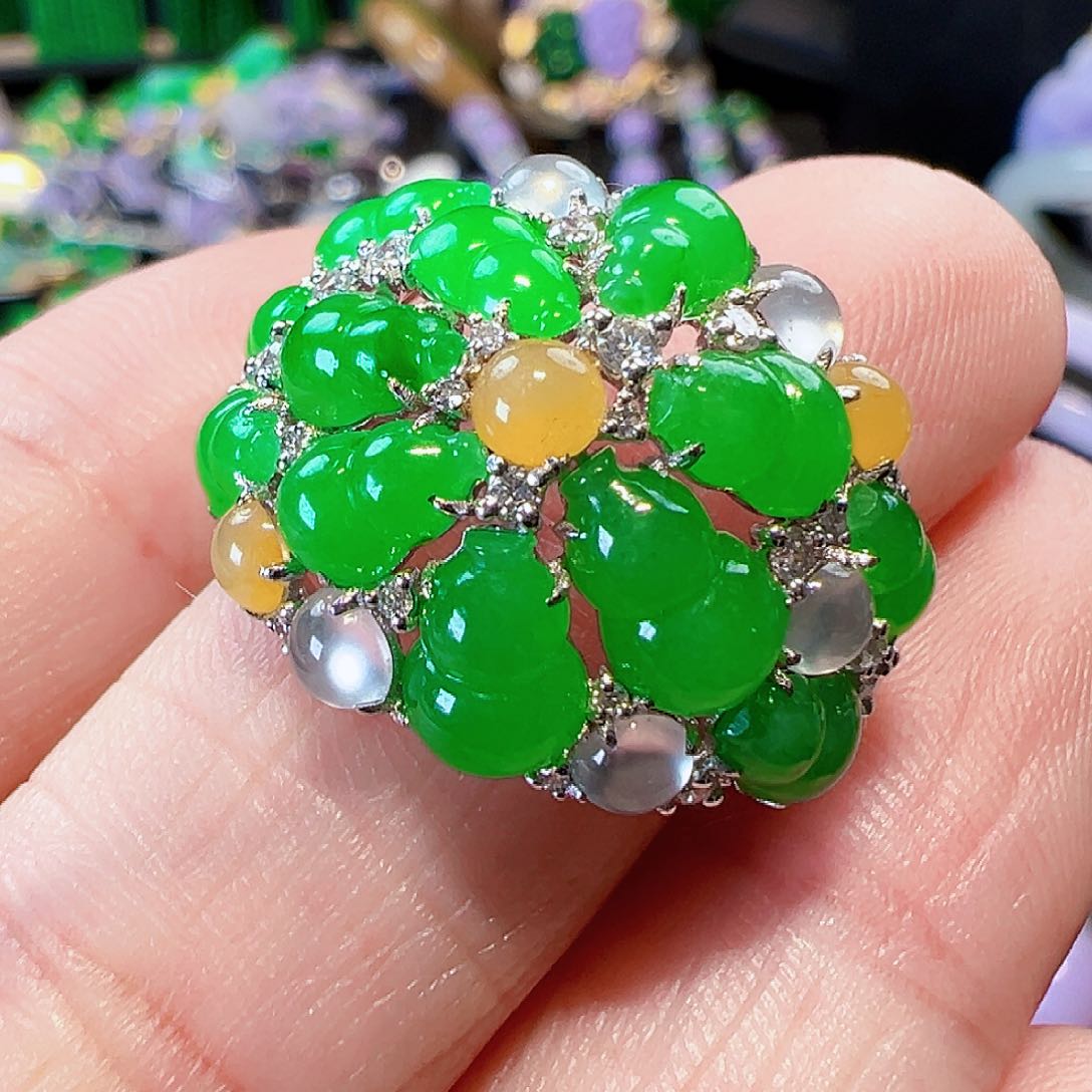 翡翠戒指18K金镶嵌签收后24小时鉴赏期