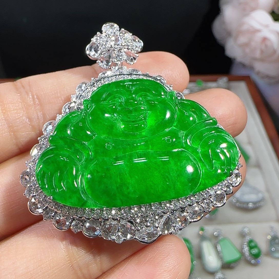 翡翠吊坠(不含链)18K金镶嵌