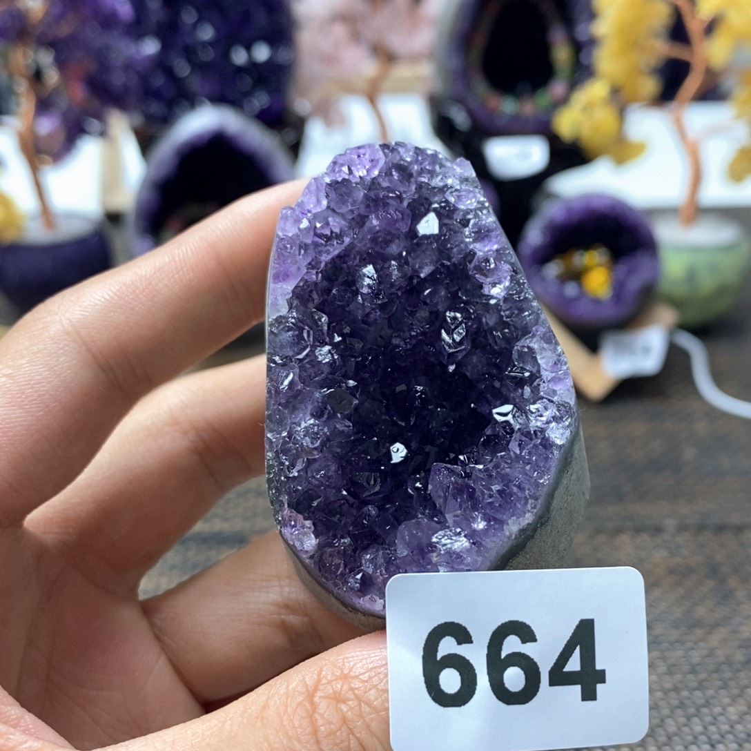 紫晶未镶嵌大型摆件（非配饰）