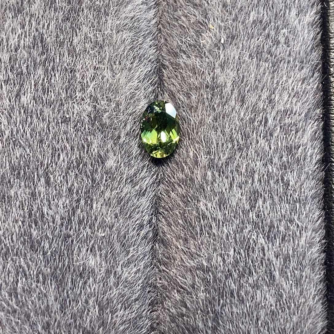 蓝宝石裸石0.62/299