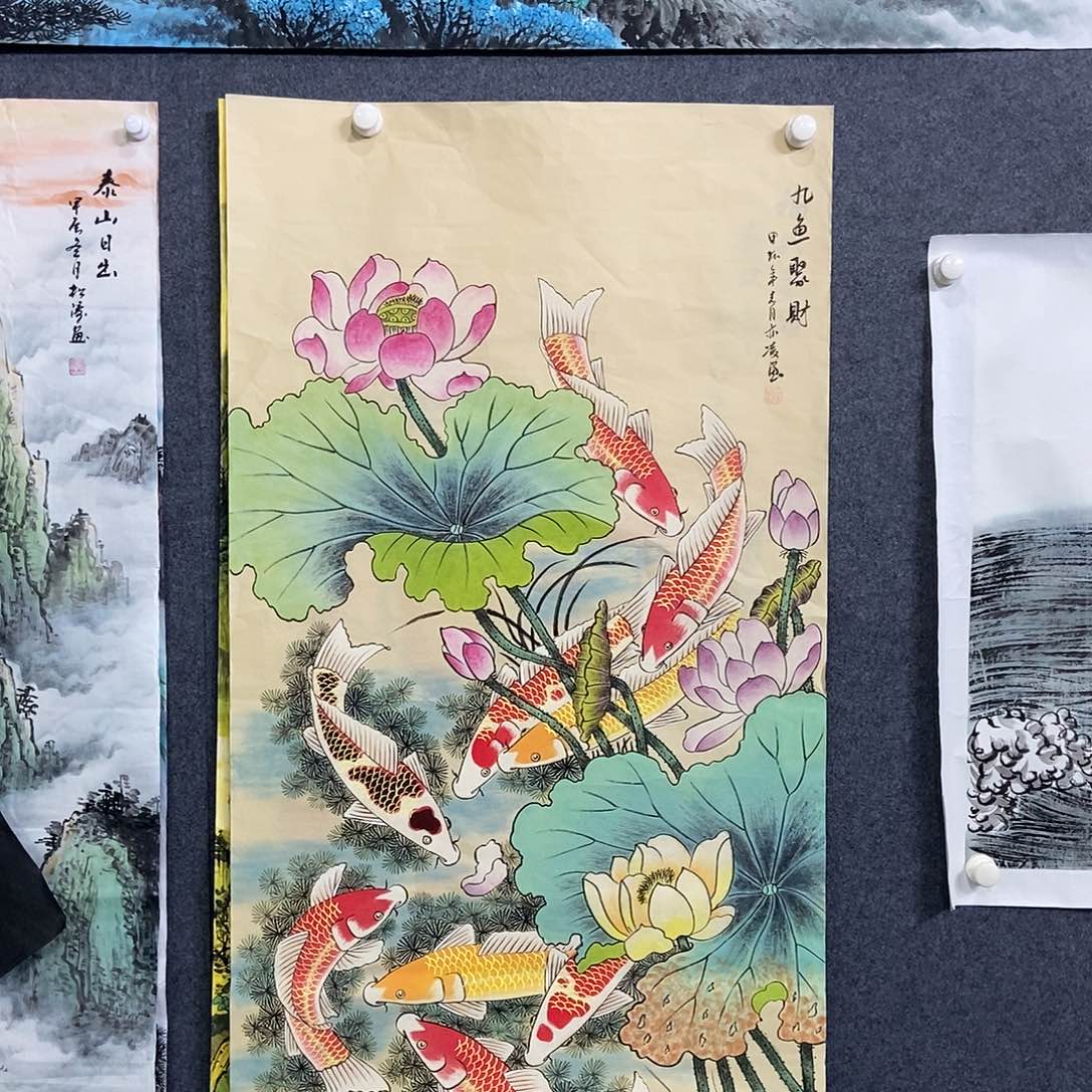 国画四尺九鱼聚财一副