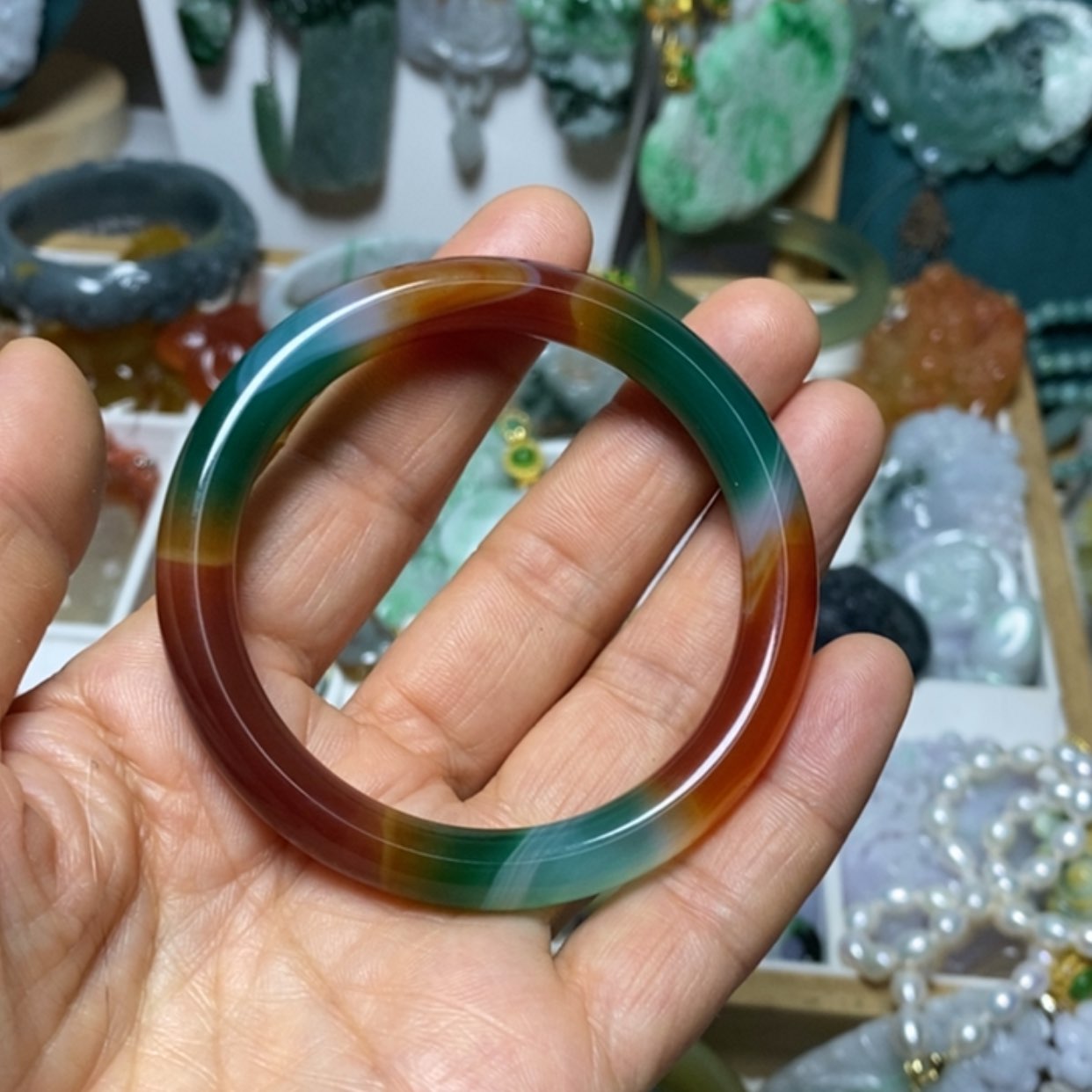 【闪购商品】翡翠吊坠(赠链)未镶嵌