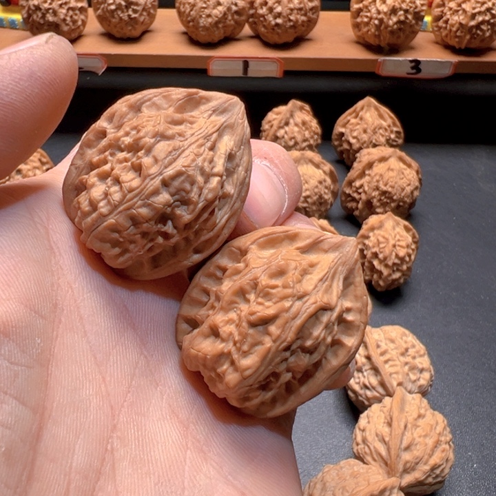 K***h文玩核桃吊坠火凤凰