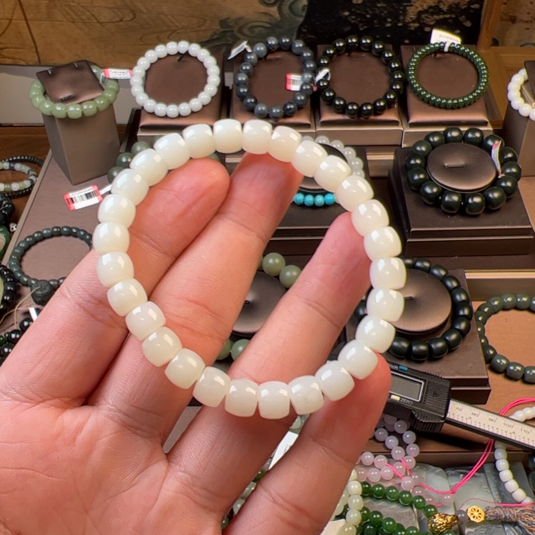 和田玉未镶嵌吊坠(不含链)