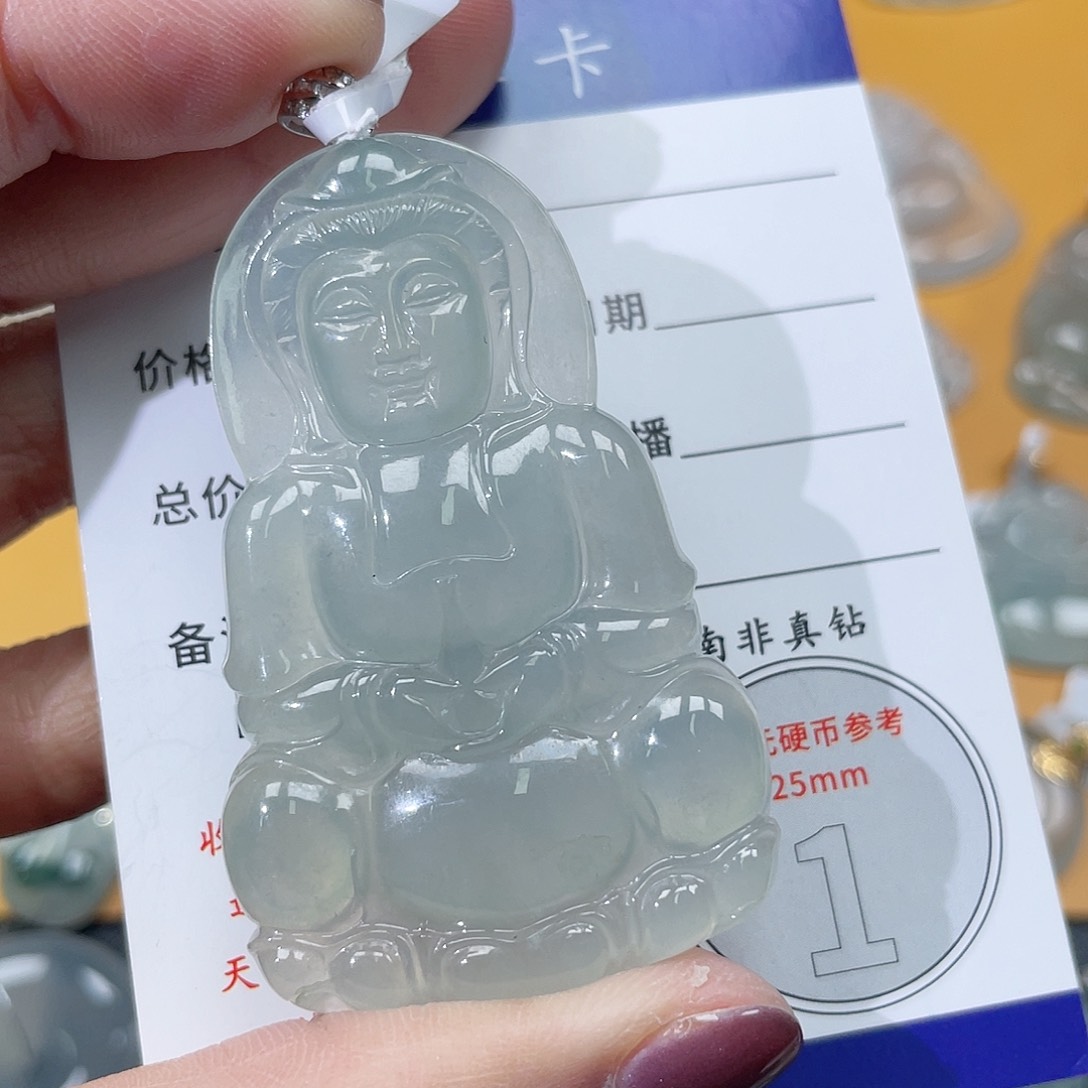 翡翠挂件18K金镶嵌m****y观音