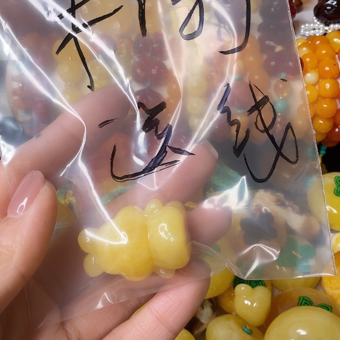 羊***王非金属小兔子天地孔单颗送线