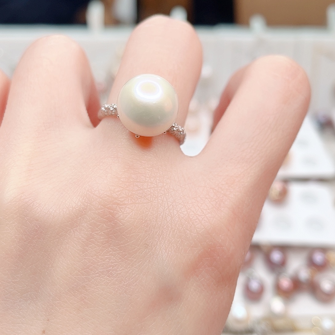 淡水珍珠合金吊坠(赠链)