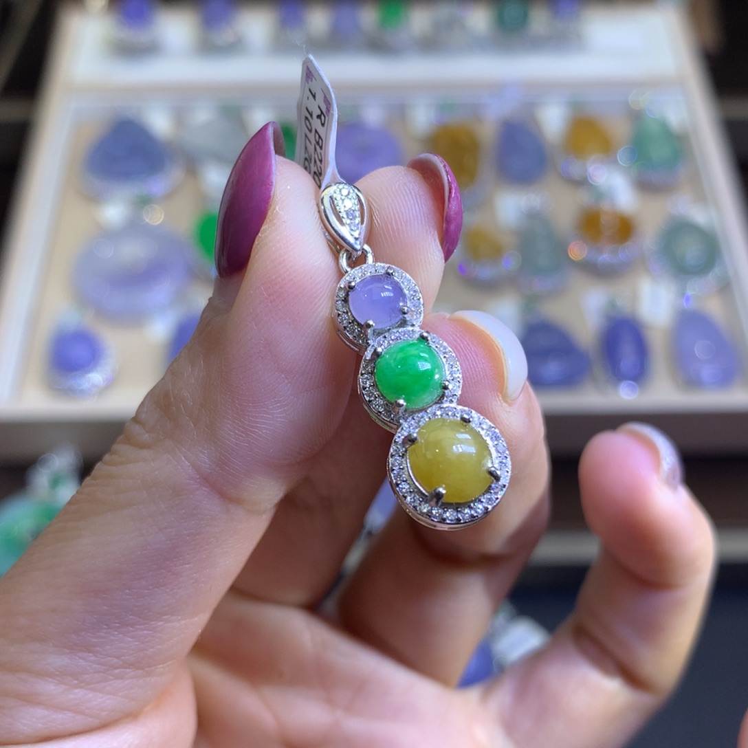 翡翠颈饰银S925镶嵌翡翠