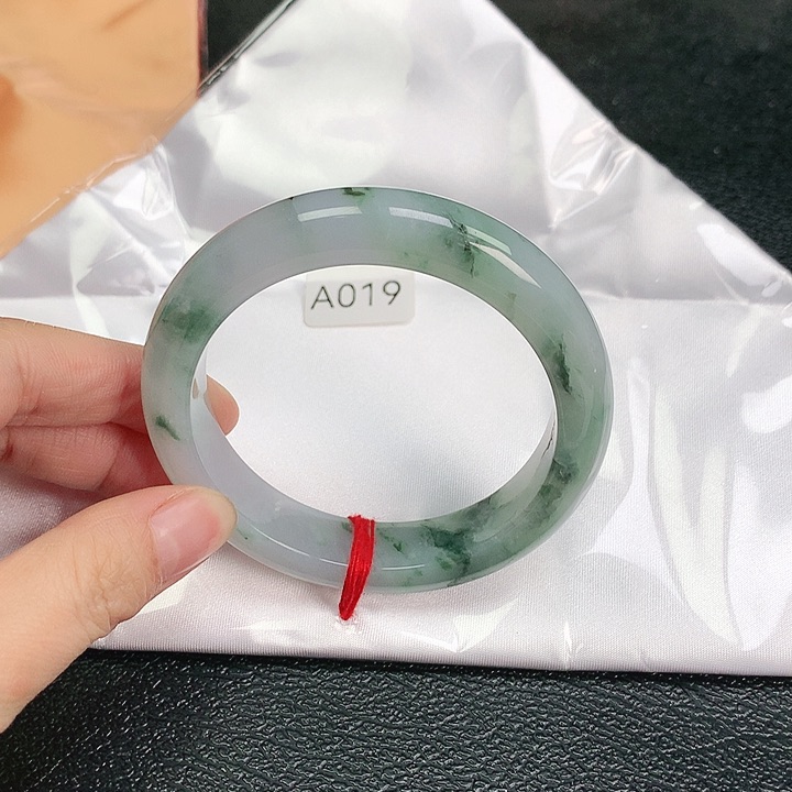【闪购商品】翡翠手镯未镶嵌5455圈