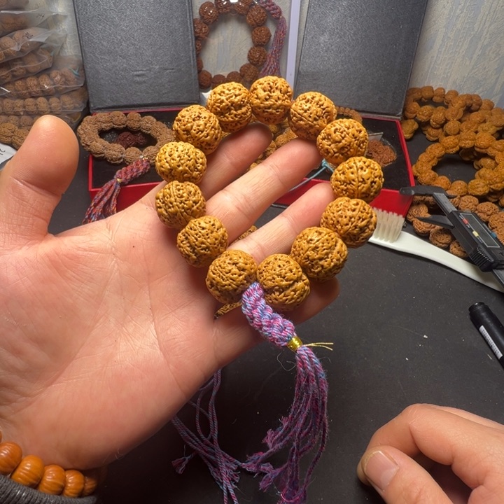 金刚菩提手串爆肉菠萝蜜