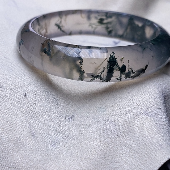 玛瑙/玉髓手镯未镶嵌喜****姐