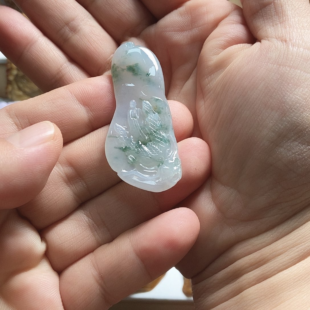 翡翠未镶嵌手镯起胶糯冰翡翠飘花龙牌