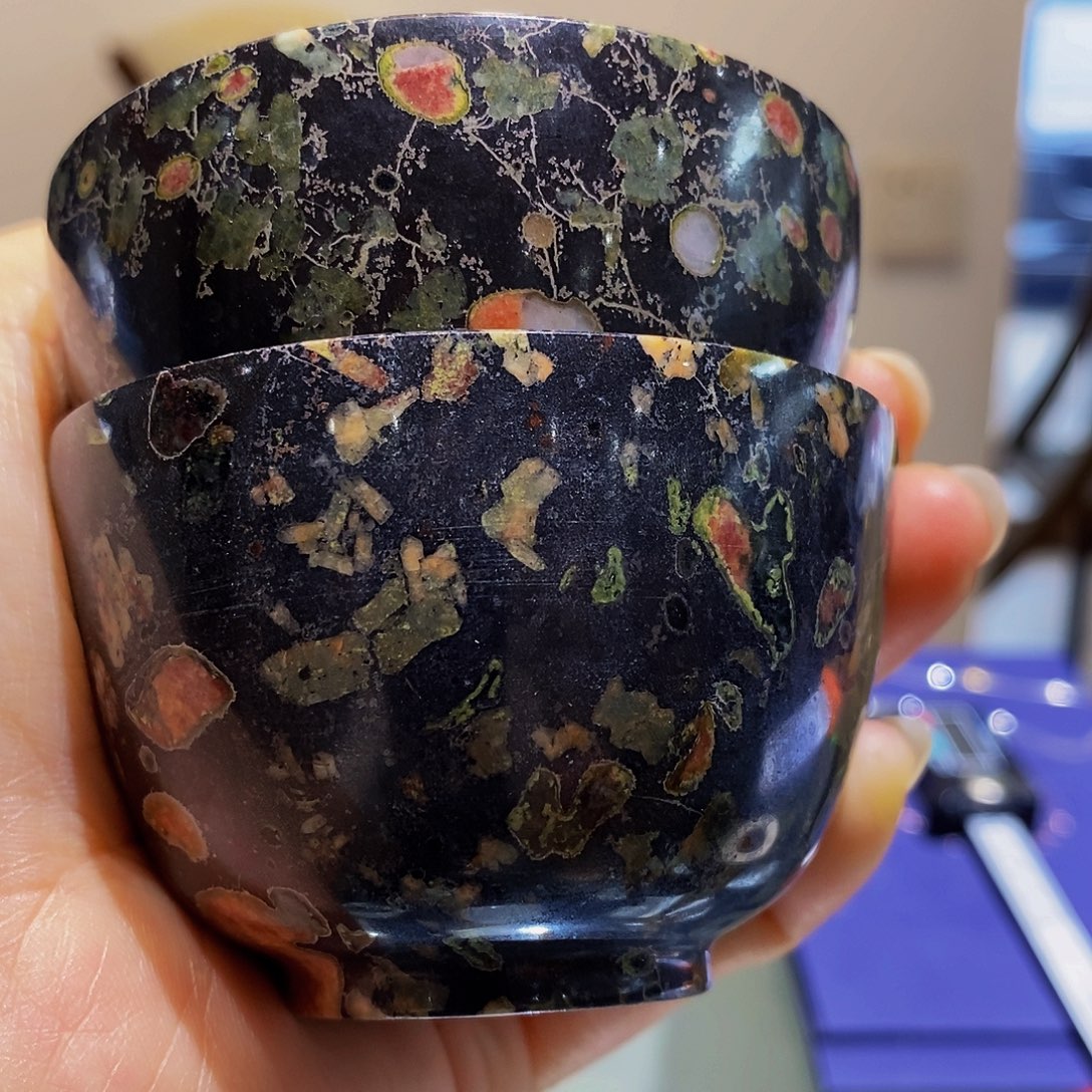 昂***外梅花玉精美梅花主人杯