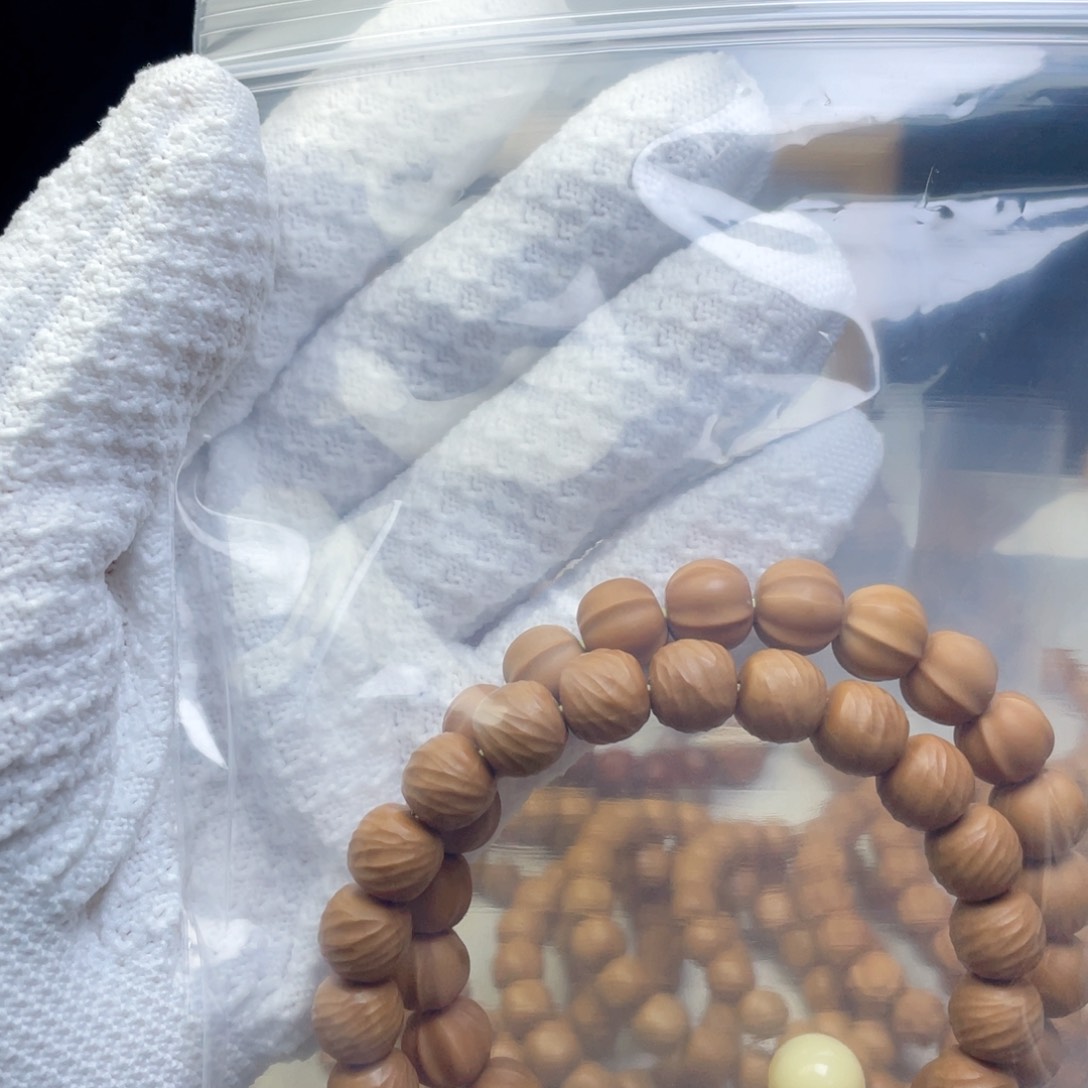 猴头核桃手串王*妖云锦10+鲨鱼11+微微瑕90