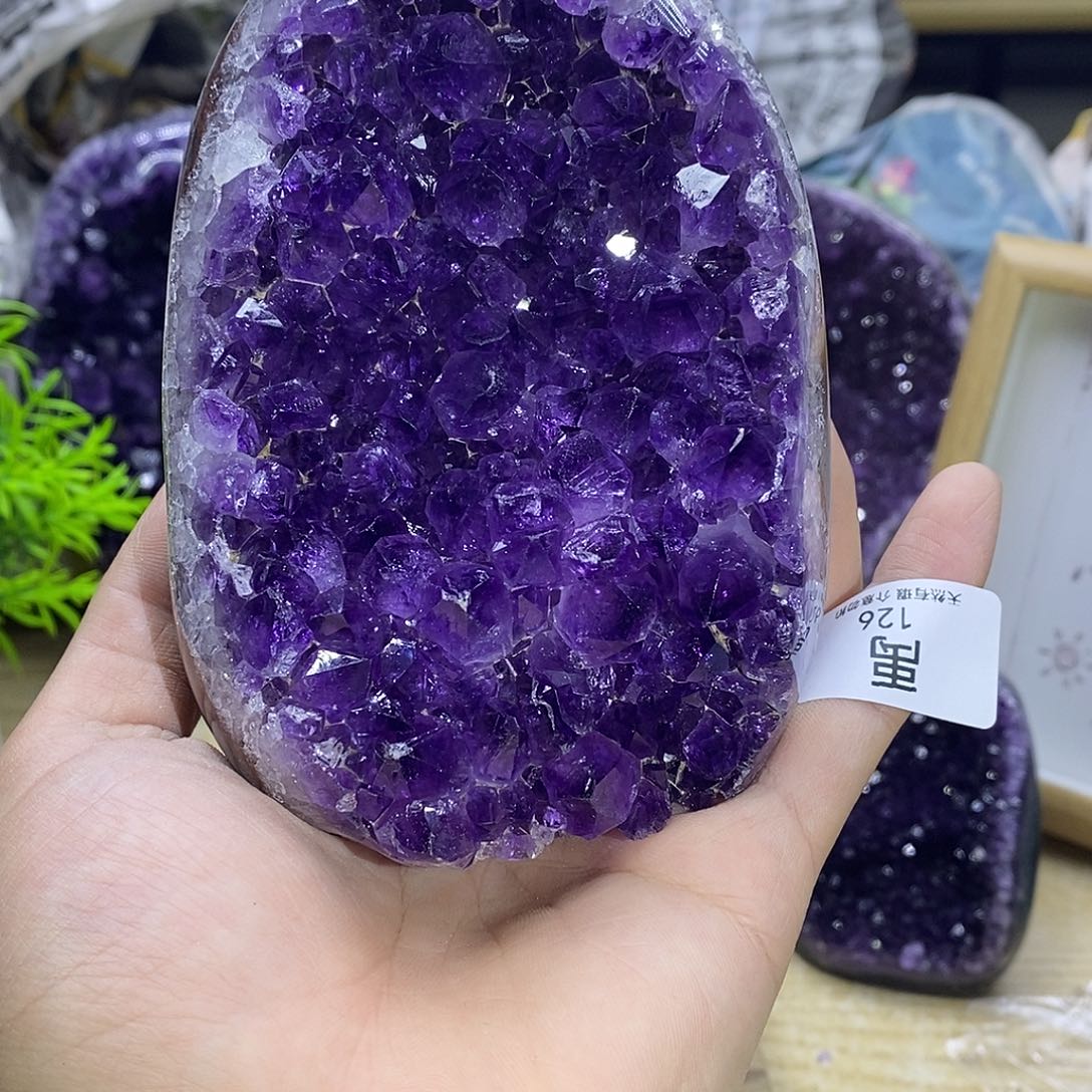 珠宝半成品未镶嵌紫晶