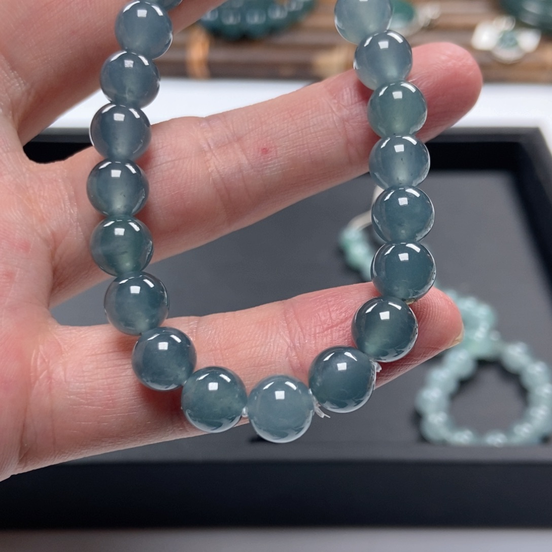 翡翠手串未镶嵌怎****过多样性发货其一卡8。21颗