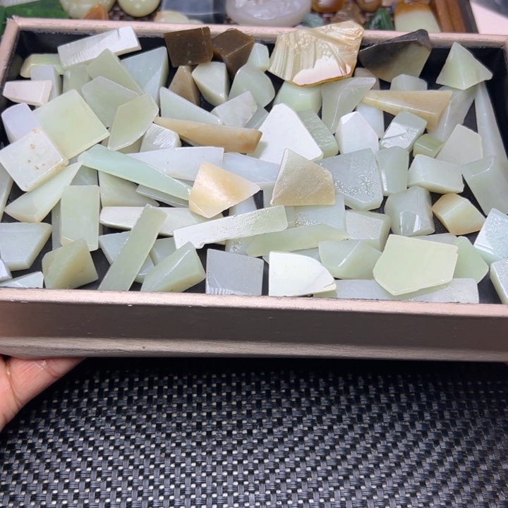和田玉（糖玉）未镶嵌珠宝半成品