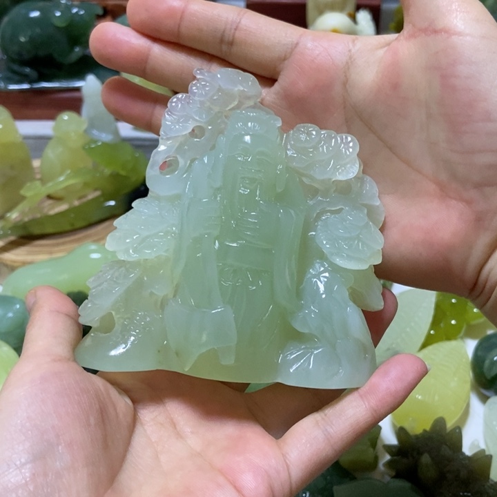 【闪购商品】蛇纹石玉把件未镶嵌荔**?