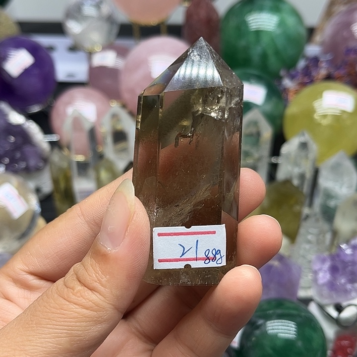 未镶嵌珠宝半成品水晶88克茶水晶柱