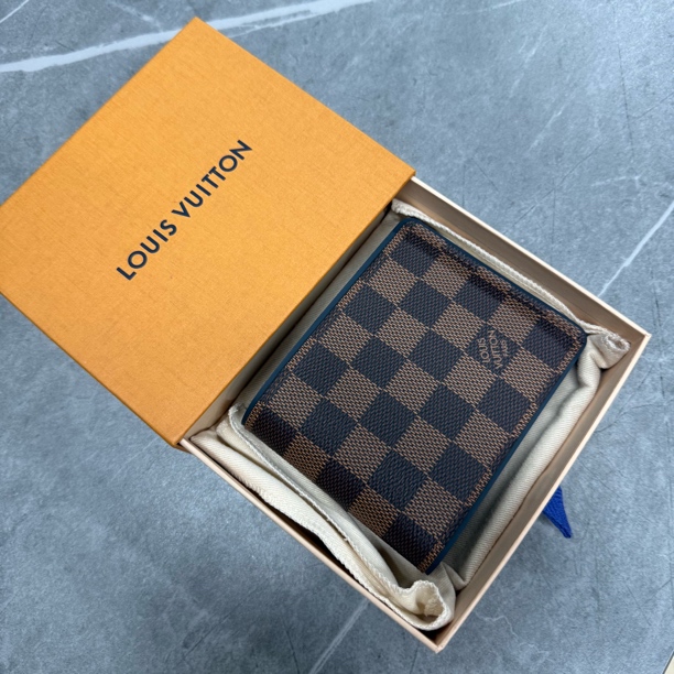 未使用 LouisVuitton/路易威登 （新款在售）棕棋盘格短款钱包
