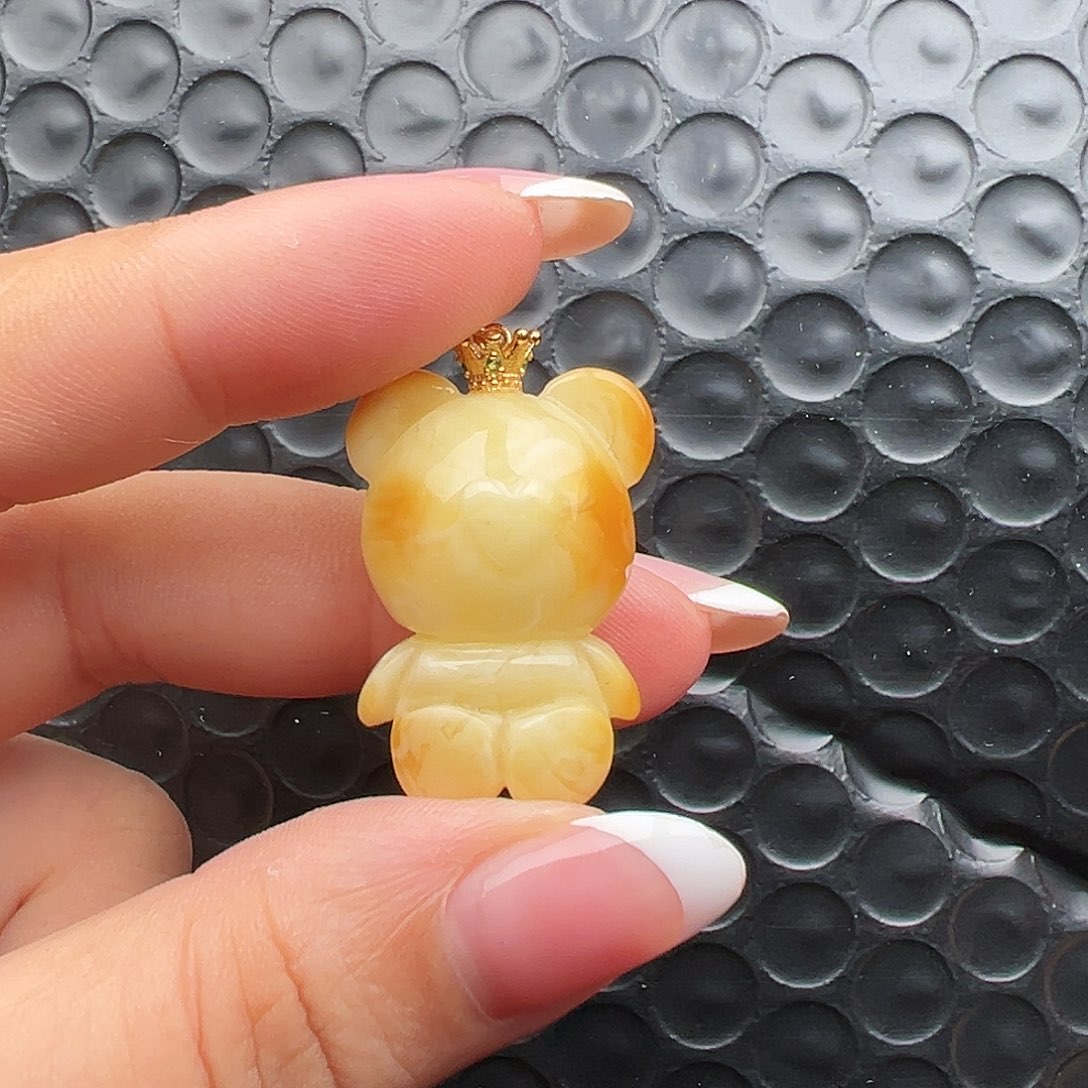 裸石琥珀未镶嵌小熊