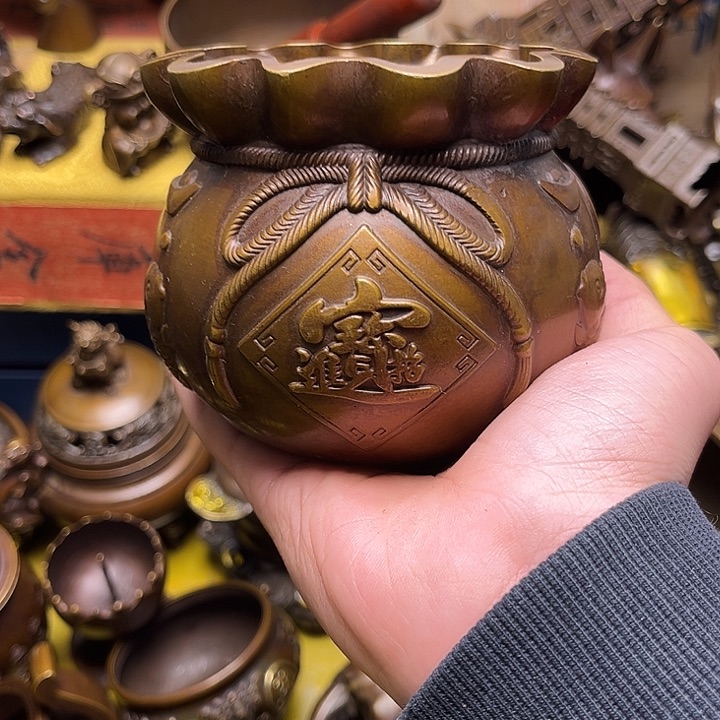 精美铜器点击下单