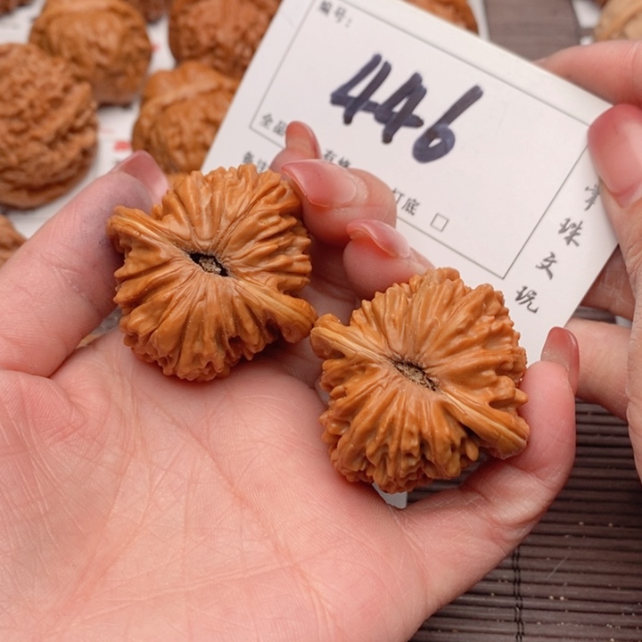 文玩核桃吊坠布**辣40楼子446