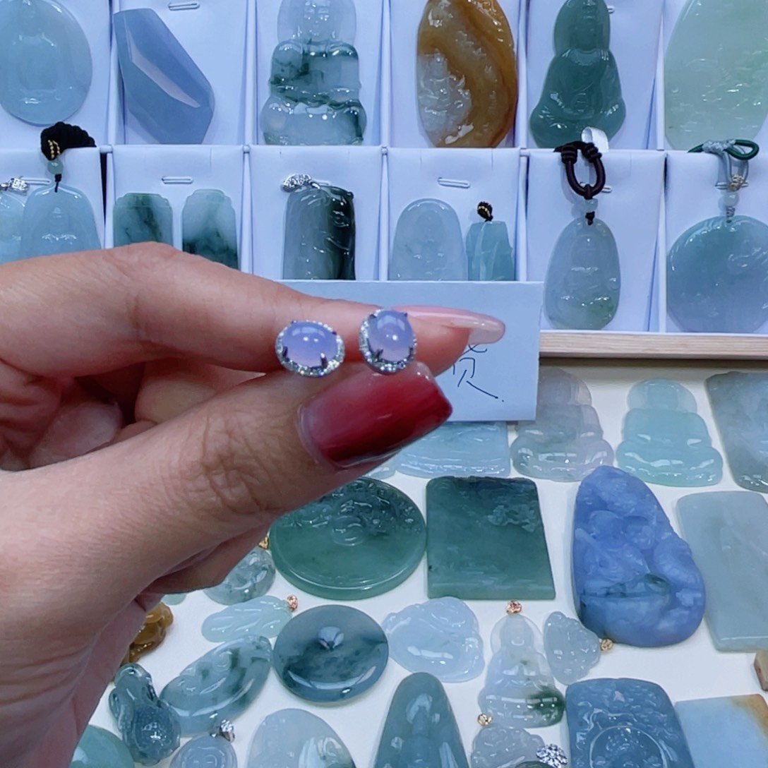 翡翠颈饰18K金镶嵌龙*