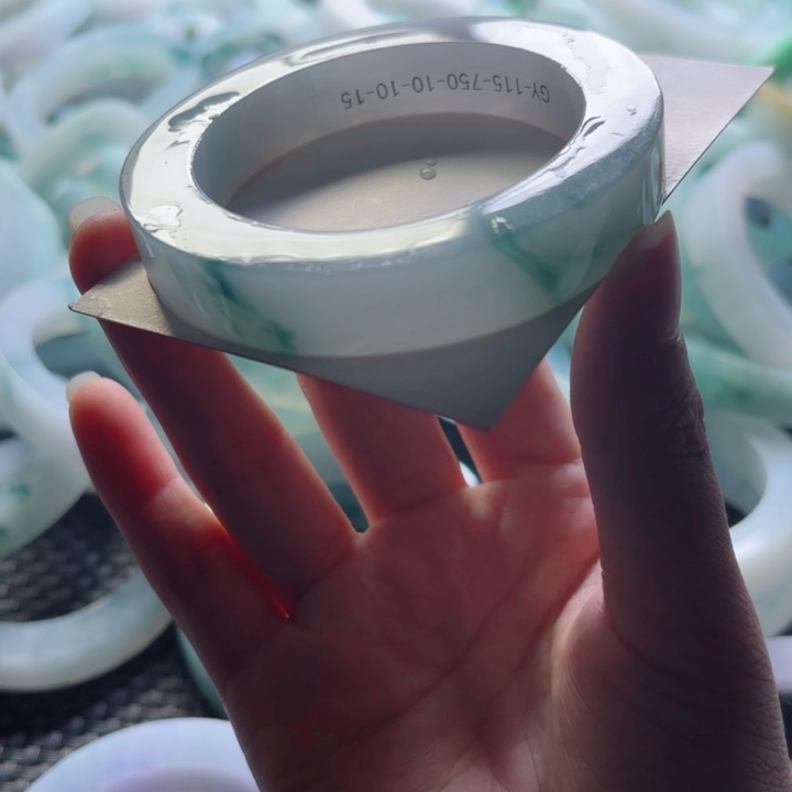 7***e定制翡翠未镶嵌不退不换