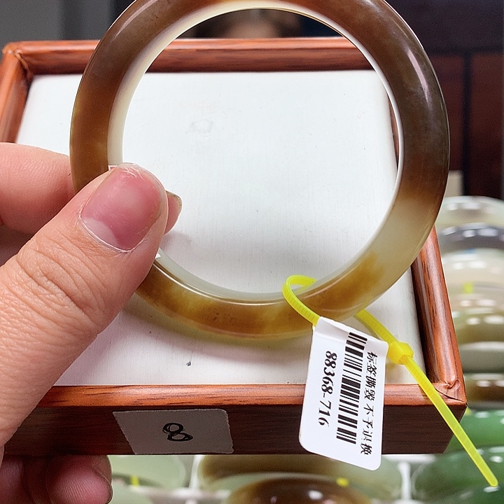 和田玉手镯未镶嵌54