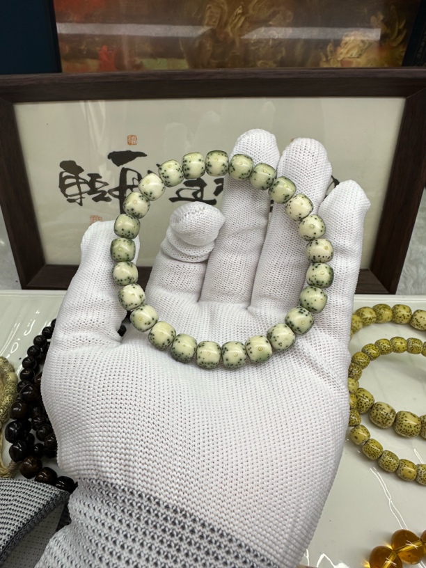 卡9通体王者星玉化绿包白