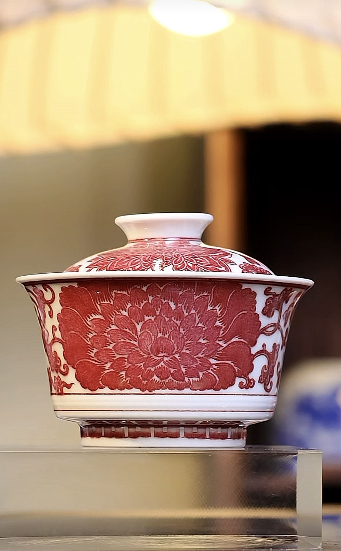 勤义堂 莲菊纹盖碗