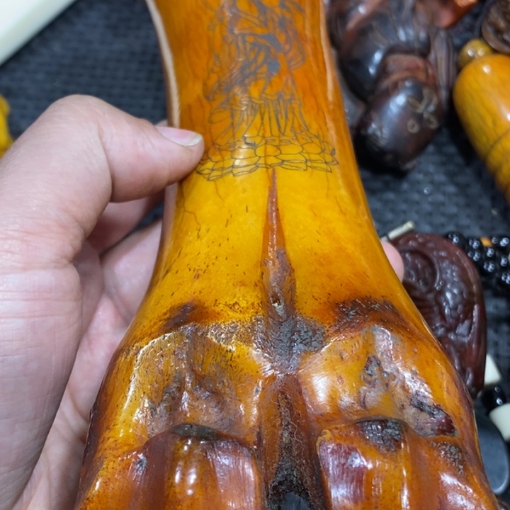 滴血莲花菩提手串