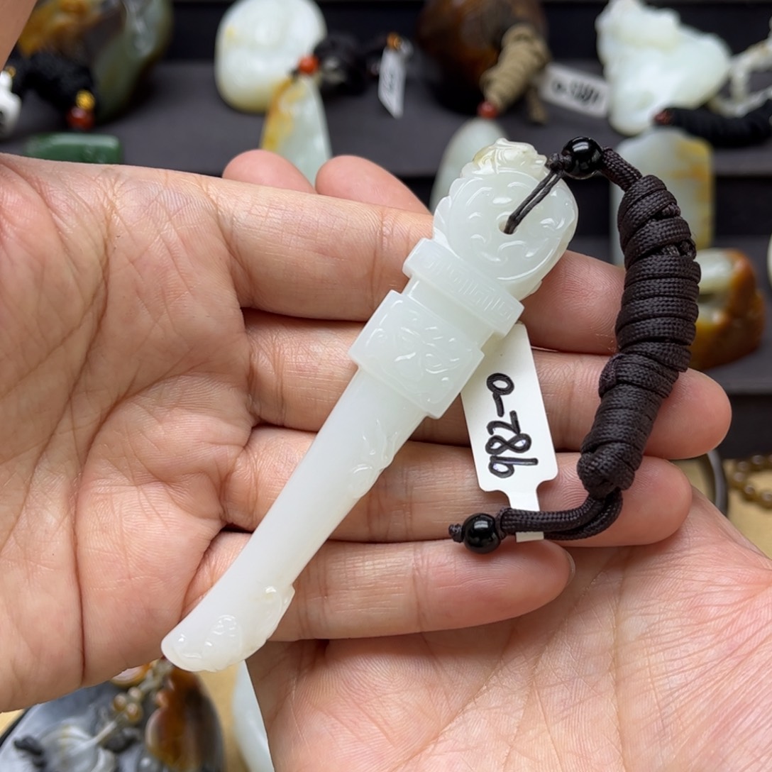 和田玉挂件未镶嵌