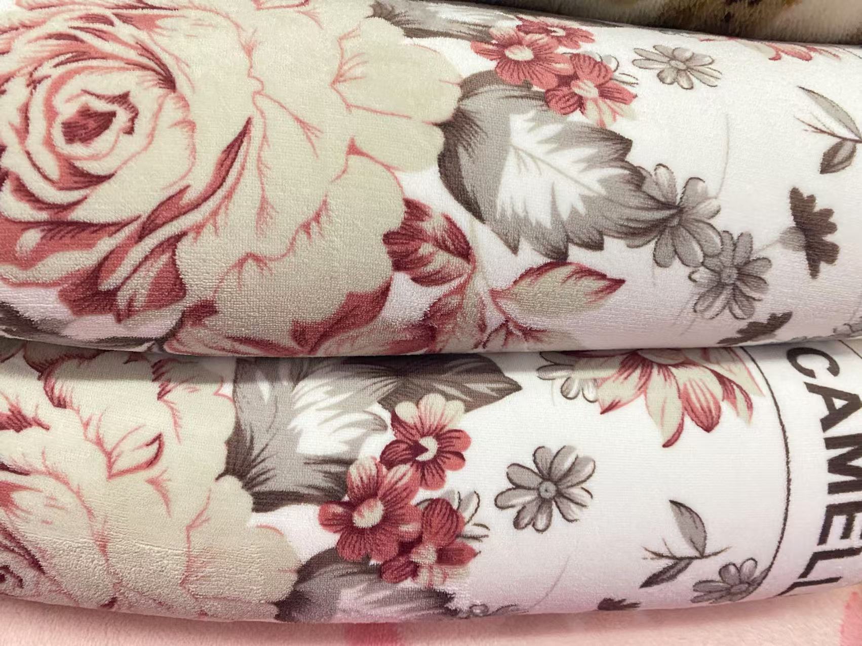 【山茶花】黑金系列双人金丝绒冬被0120