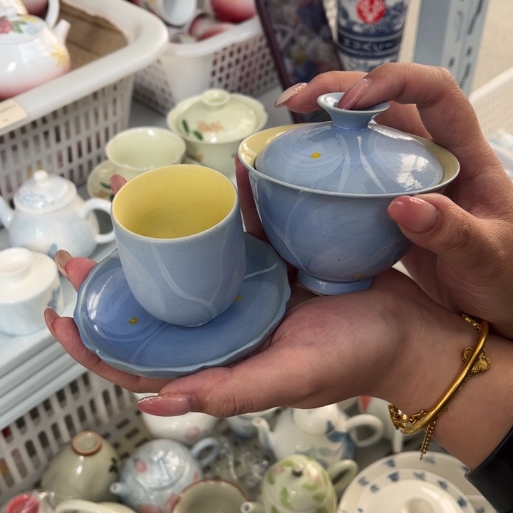 孤品微瑕三件套。       