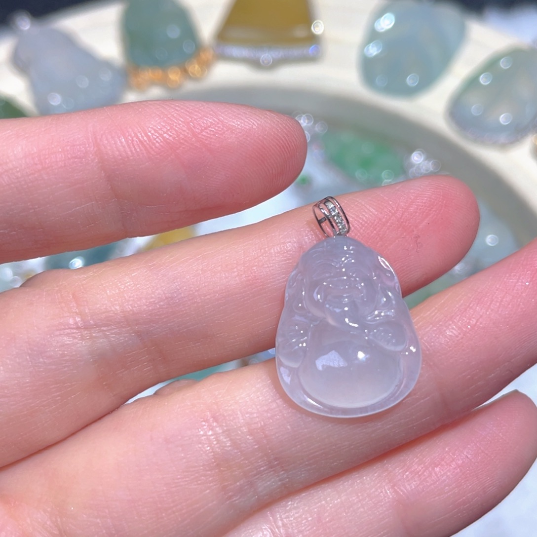 翡翠颈饰18K金镶嵌翡翠