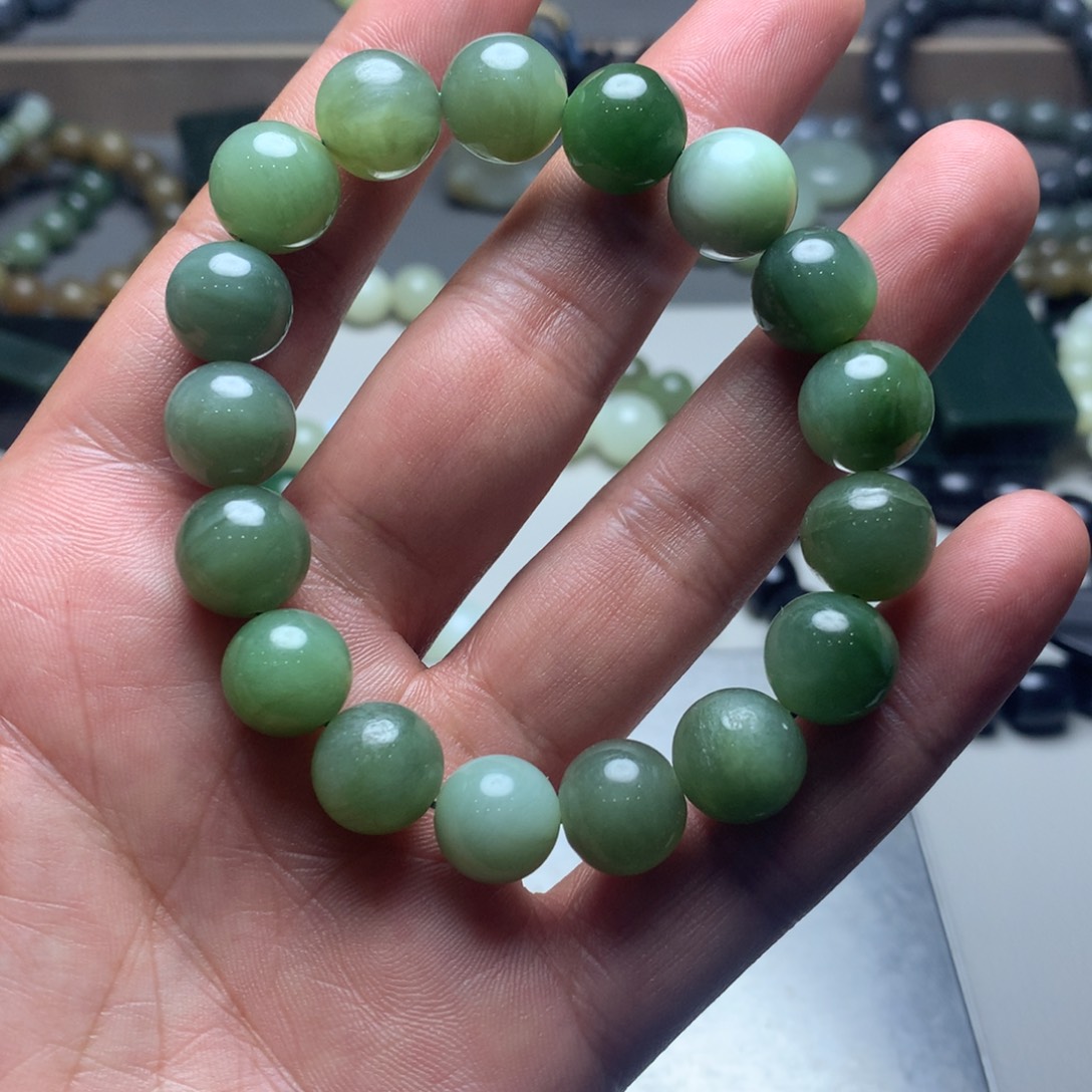 和田玉未镶嵌手链