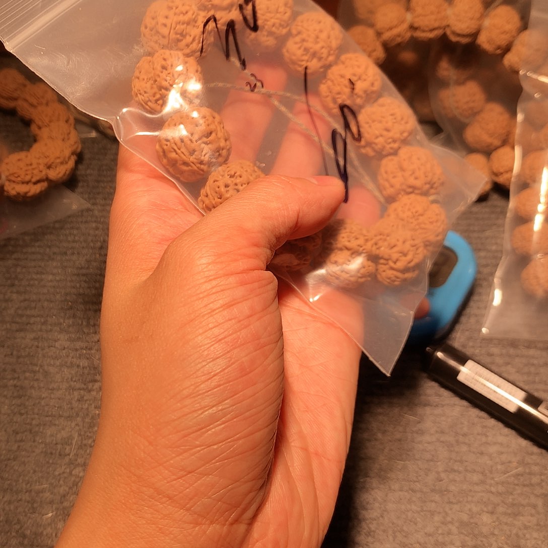 金刚菩提手串A*宇30。      